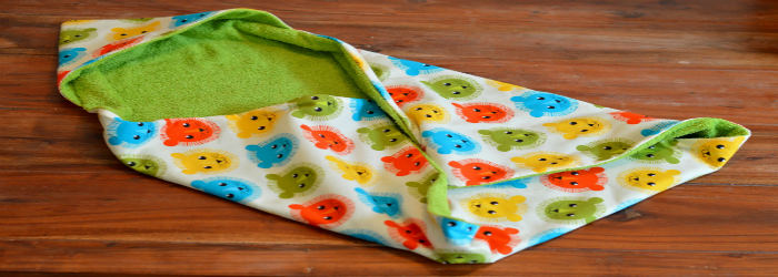 Kostenlose Nähanleitung für ein Baby Handtuch mit Kapuze